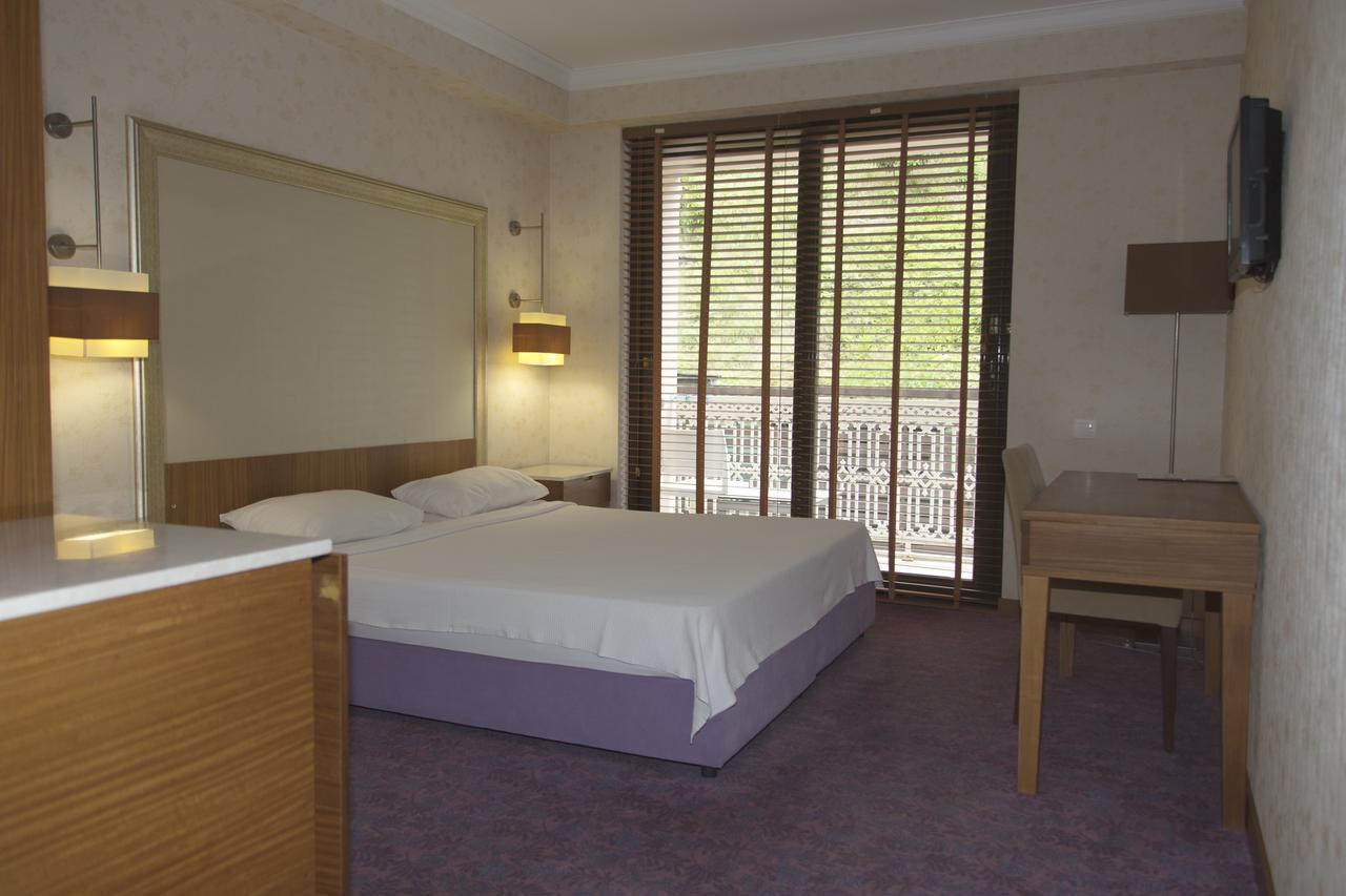 Resort Rayda Гагра Екстериор снимка